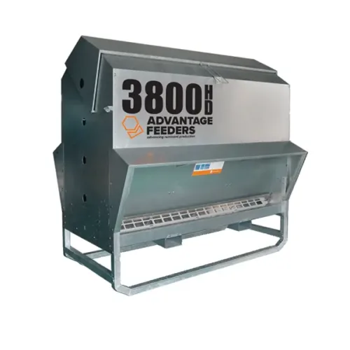 feeder With a 3800-litre capacity and weighing 430kg.